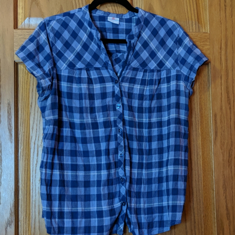 Women's Columbia button up top